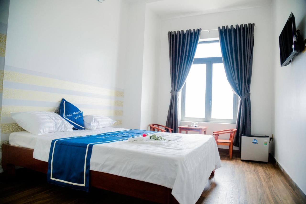 Chau Ngoc Vien Hotel - Bien My Khe - Quảng Ngãi Exterior foto